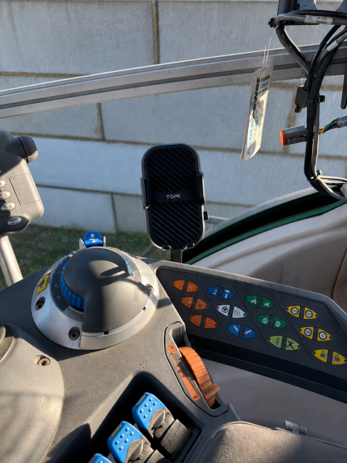 Fendt COM 3 Phone Mount