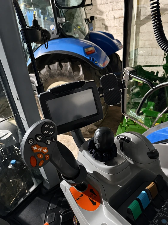 IntelliView 3 / AFS Pro 300 Phone Mount 2
