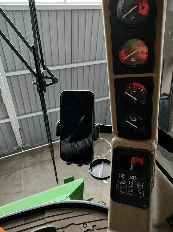 John Deere 20/22 i WTS 1450/1550 Phone Mount 2