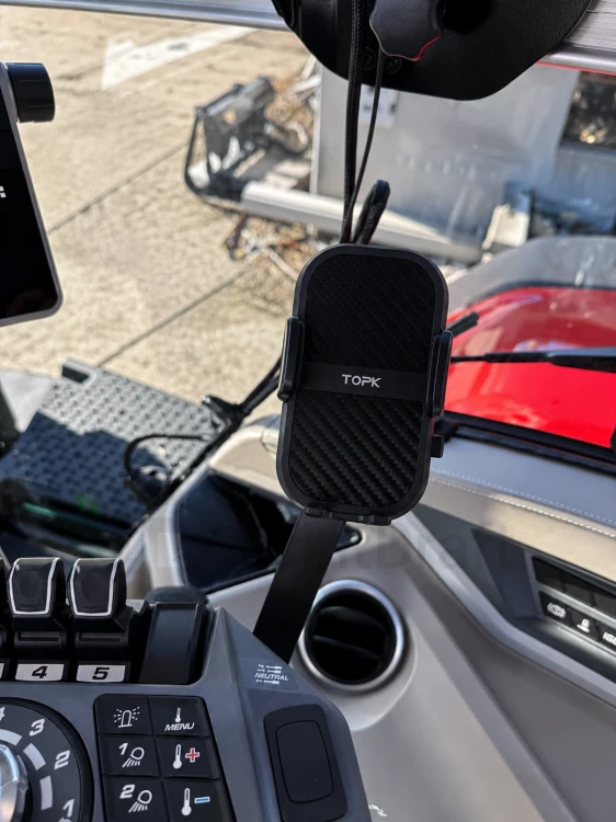 Massey Ferguson 8s/9s Phone Mount