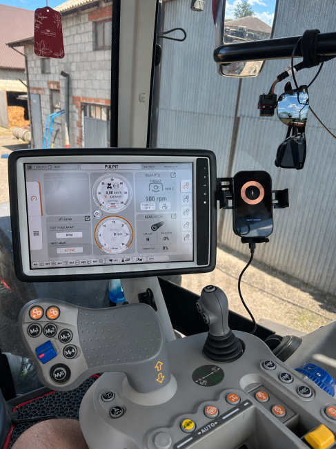 Mccormick x7/x8/x9 Phone Mount 2