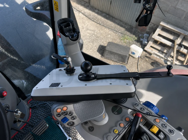 Mccormick x7/x8/x9 Phone Mount 3