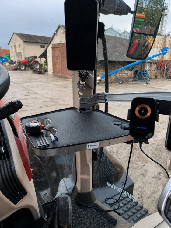 AFS Pro 1200 / Intelliview 4 plus CASE IH NEWHOLLAND Phone Mount 3