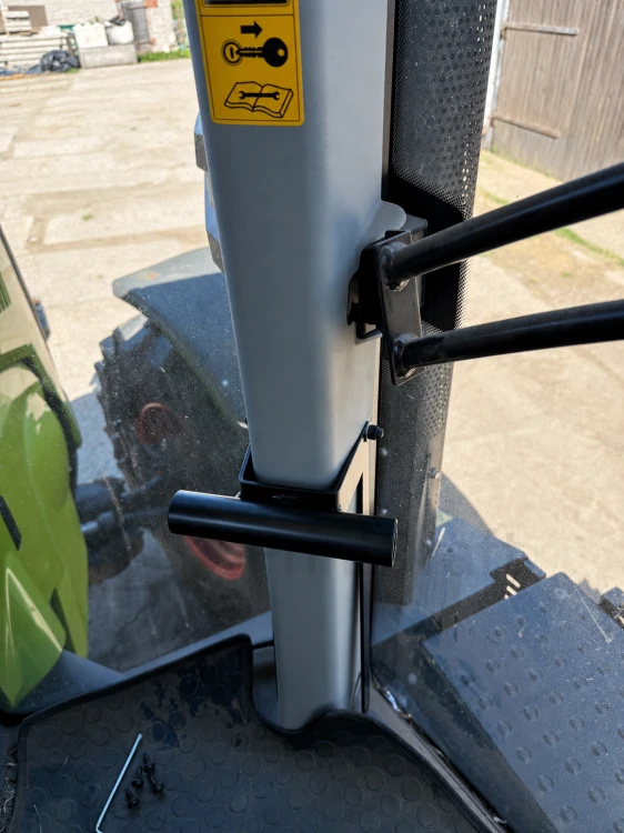 PrintDraft Footrest fits for Claas Axion/Arion Cabs 2