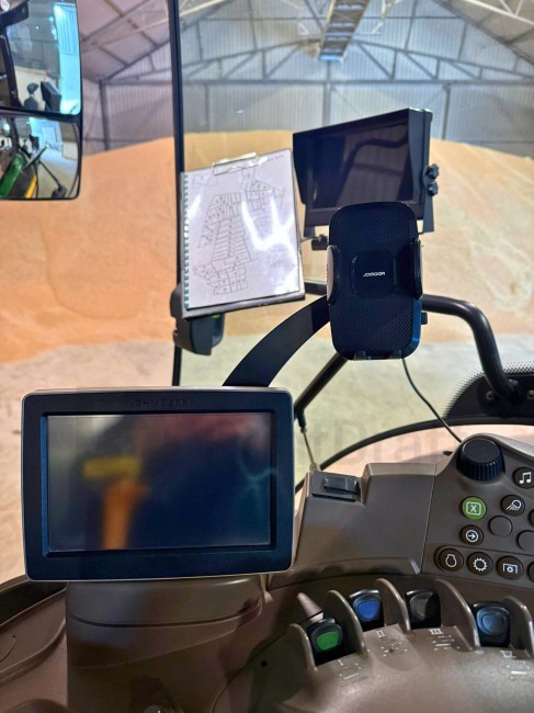6R Series Phone Mount 4 Screw Front