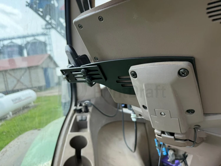 Command Center 4600/G5 Phone Mount Back